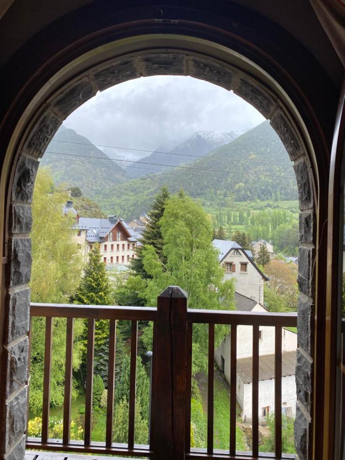 Hotel Bocale Sallent de Gállego Exteriör bild